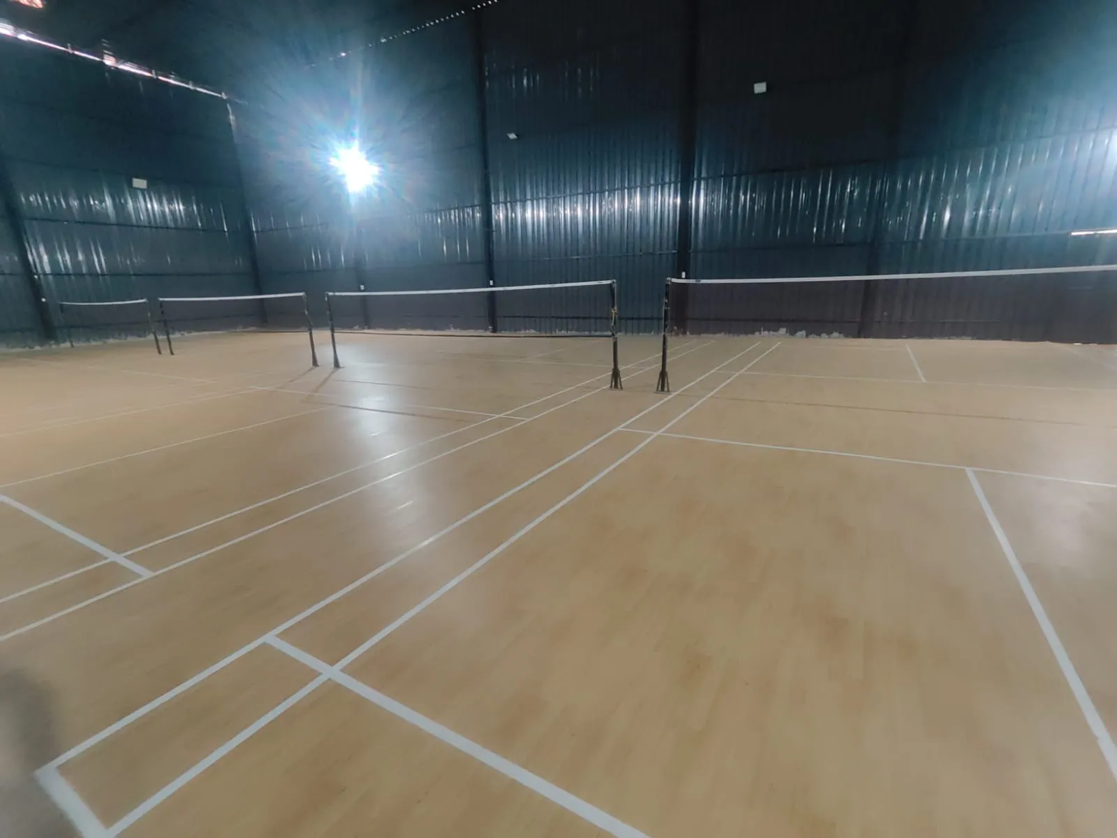 Badminton